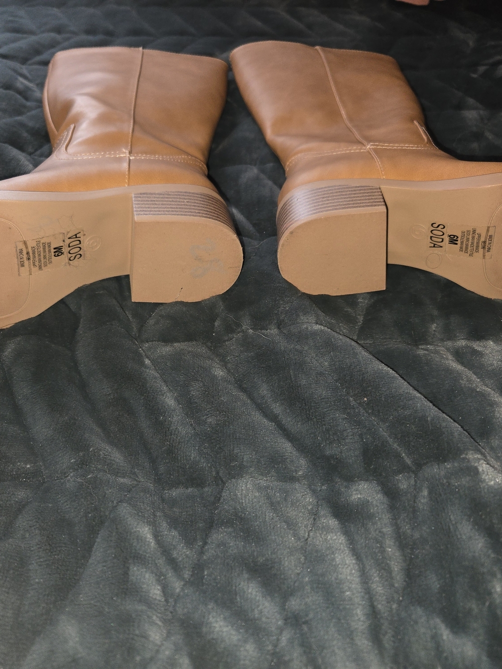 NWOT Soda Tan Mid-Calf Block Heel Boots - Picture 4 of 4